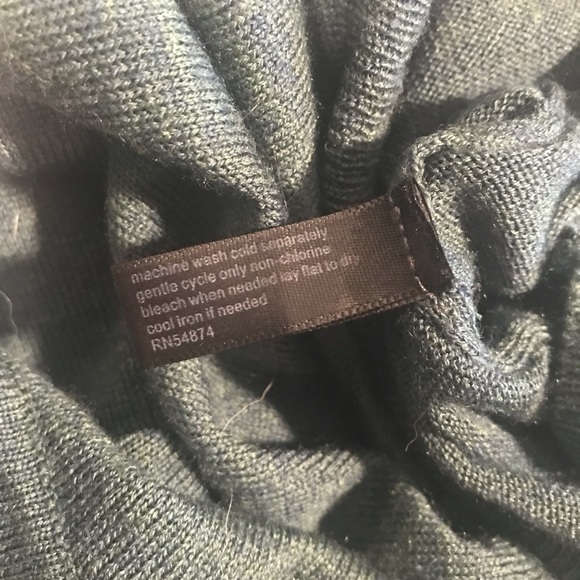 The Limited Green Wool Sweater - Size Medium - Picture 5 of 7